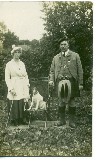 Family photograph of George Sutherland and daughter Jessie