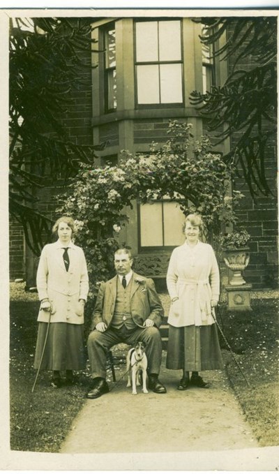 George Sutherland with his daughters Jessie and Charlotte