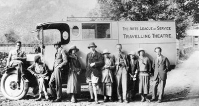 Travelling theatre company