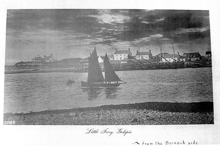 Little Ferry village with 6 fishing boats