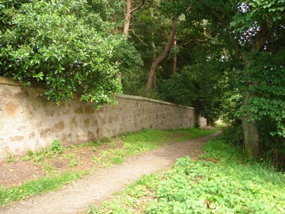 Burghfield House Hotel of drive and boundary wall