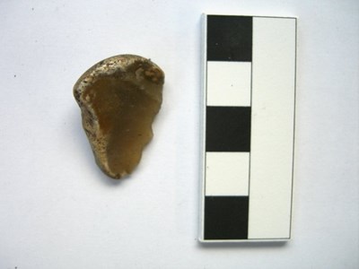 Small flint fragment with a sharp edge