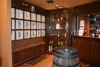 The Bar with display of the holes of the RDGC