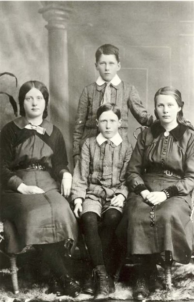 Gunn family, Fourpenny, Dornoch