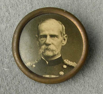 Badge with military photo