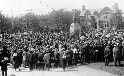 Dedication of war memorial