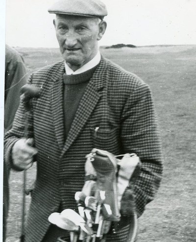 Danny McCulloch with his clubs