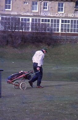 Golfer with trolley at the Royal Dornoch Golf Club