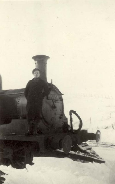 Locomotive 55053 in the snow
