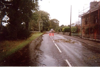 Road closure due to flooding at Clashmore in 2004