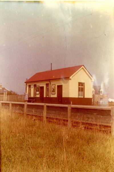 Photograph of Margaret Lincoln at Embo Railway