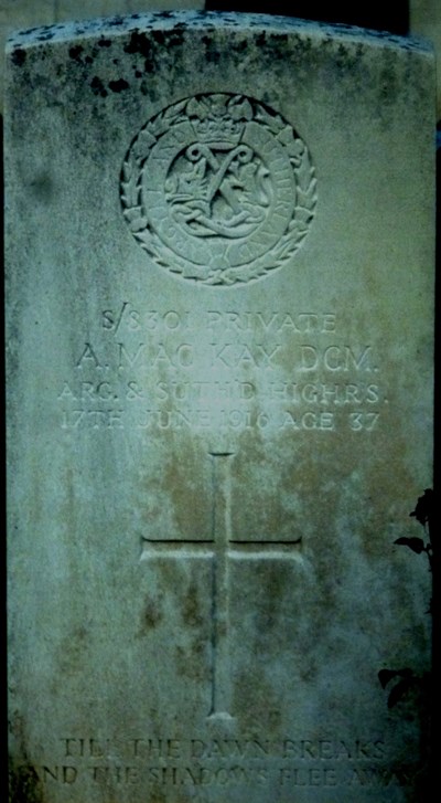 Pte Alexander MacKay DCM headstone