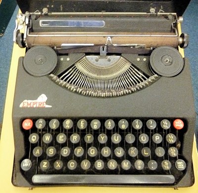 Small portable typewriter
