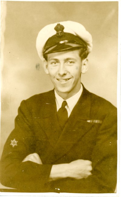 Monochrome photograph of Donald Malcolm McCulloch in uniform