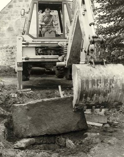 Excavation of the old manse well 1987