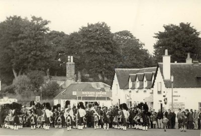 Pipe band parade