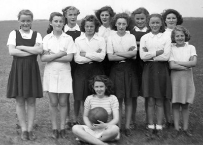 Girls' sports team 1947