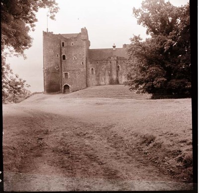Ruined castle at Doune 