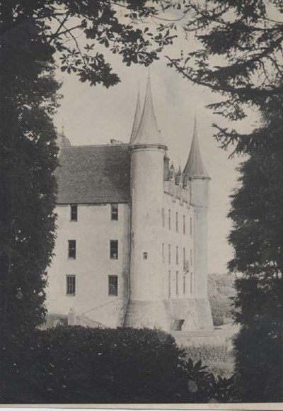 The Photography of Kathleen Lyon - Dunrobin Castle