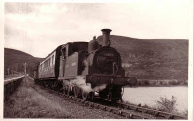 Locomotive 55053 crossing The Mound