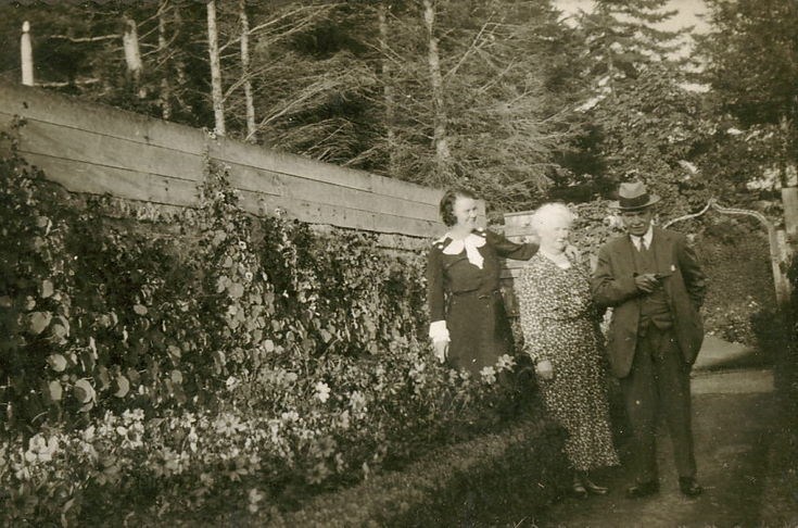 Kitchen Garden, Clashmore House ~ Sept. 1935