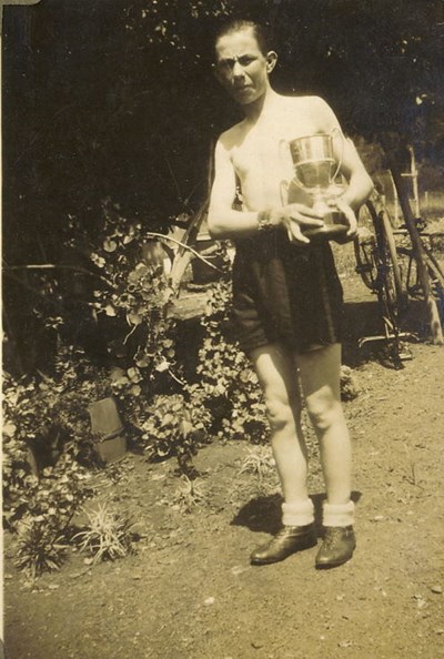 Album 5 Gentleman with Silver Cup