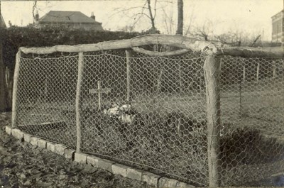 Stirling's grave.  ‘Moat’ farm