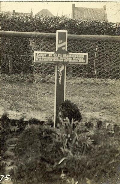 Lieut .H.O.D. Beecher’s grave ~ alternative view