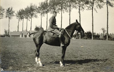 Captain Lee mounted