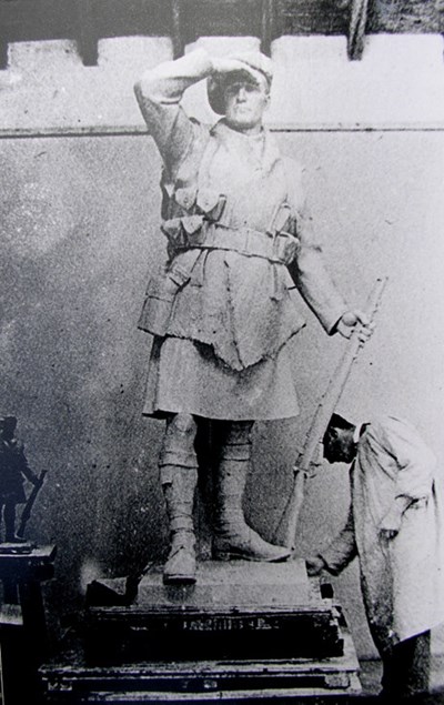 Dornoch War Memorial sculpture