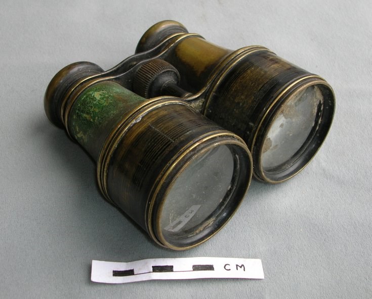 Pair of binoculars c 1914