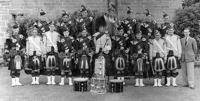 Dornoch Pipe Band