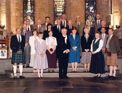 Group photograph of Kirk Session 1994