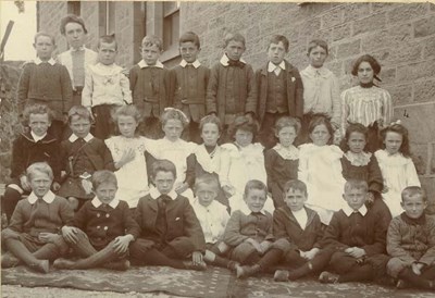 Class of Dornoch Burgh School, c.1910, Miss Macallan, teacher.